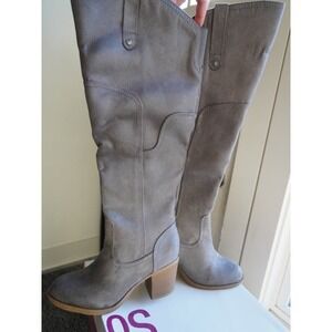 NEW IN BOX GRAY knee Boots suede Kohls Womens‎ 8
